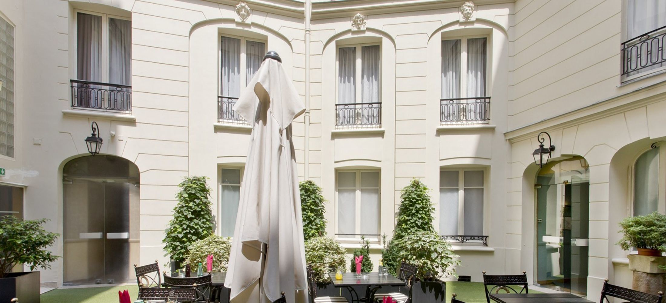 Hotel Elysees Union Paris *** | Hotel Near Champs-Elysees Paris | Location